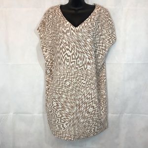 MAGGY LONDON Tan and White Shift Dress, Si…